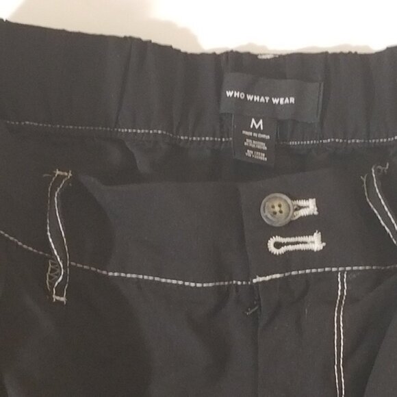 Who What Wear Medium Size Shorts – Stylish & Comfortable - Picture 3 of 4